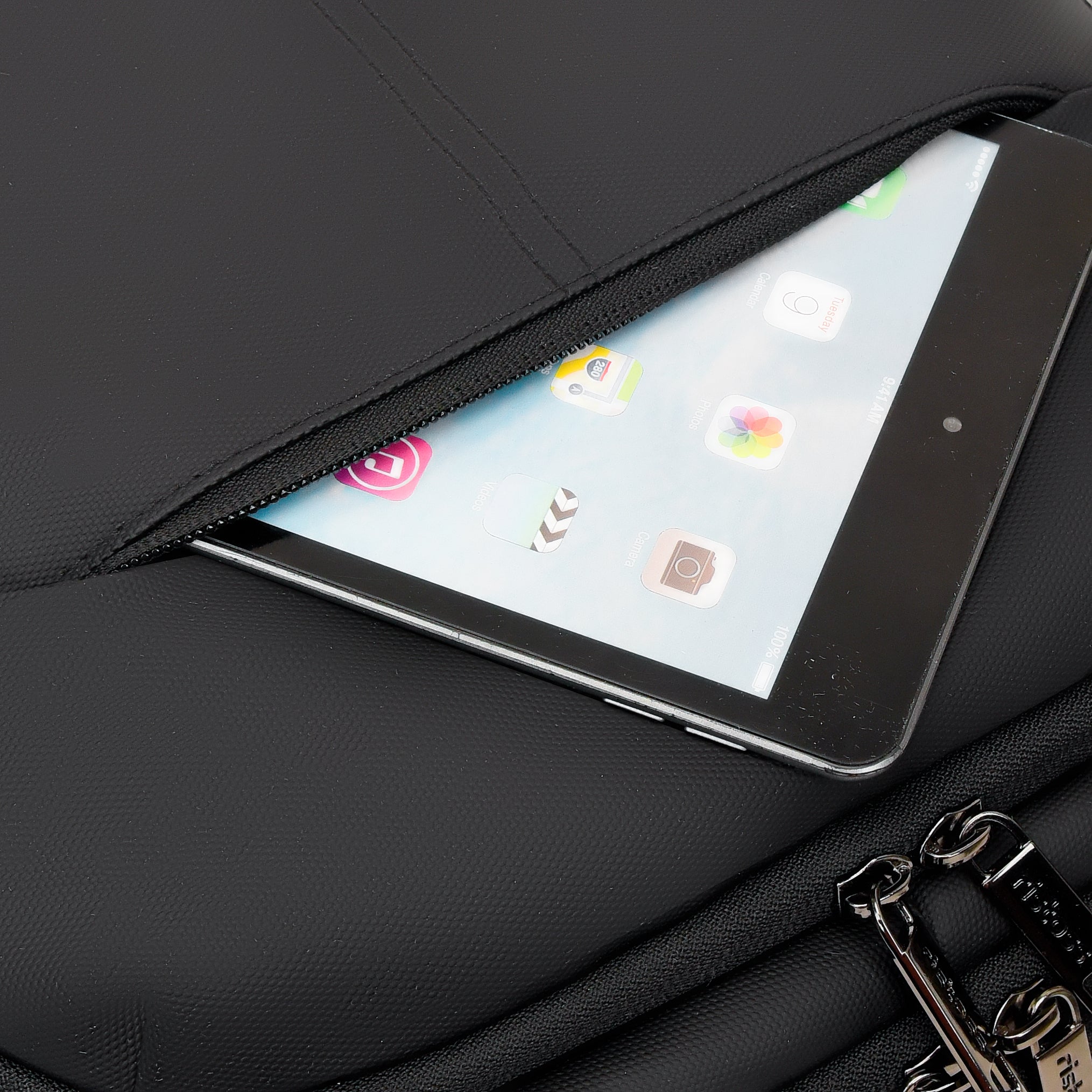 Air Max Backpack (50L)